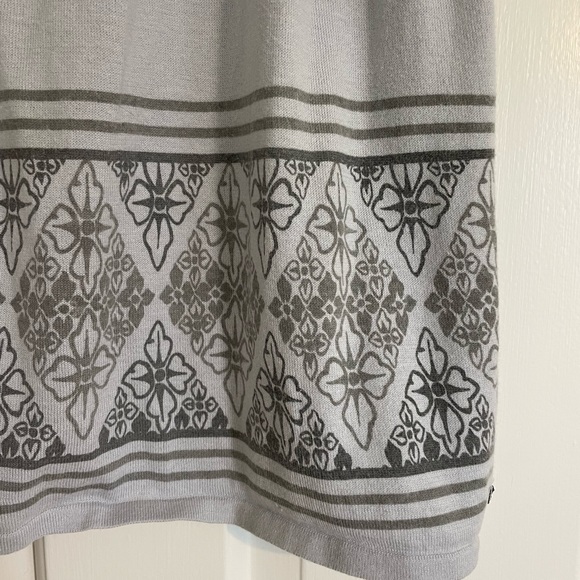 Flowy Tank - Picture 3 of 7